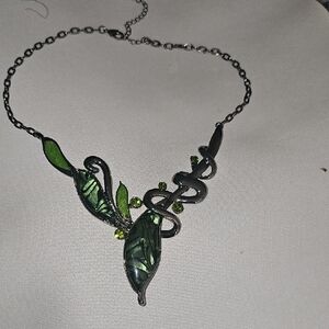 Elegant Green Leaf Necklace